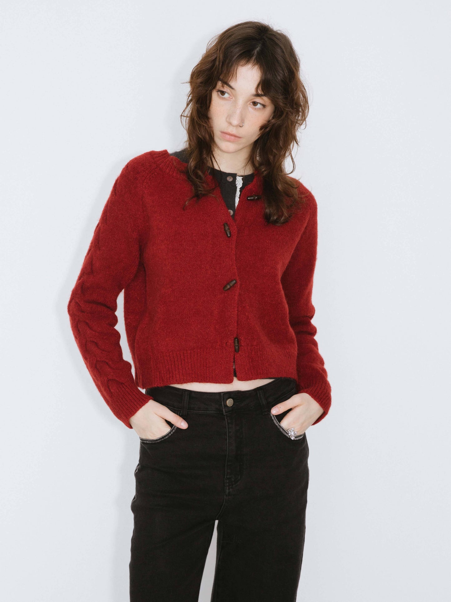 Crew Neck Short Knit Cardigan : DarkRed / UN
