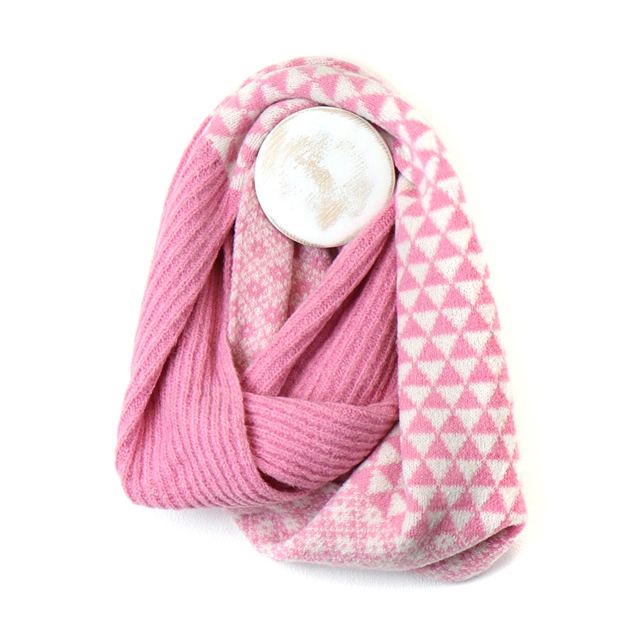 Recycled Blend Pink and White Scandi Flower Snood