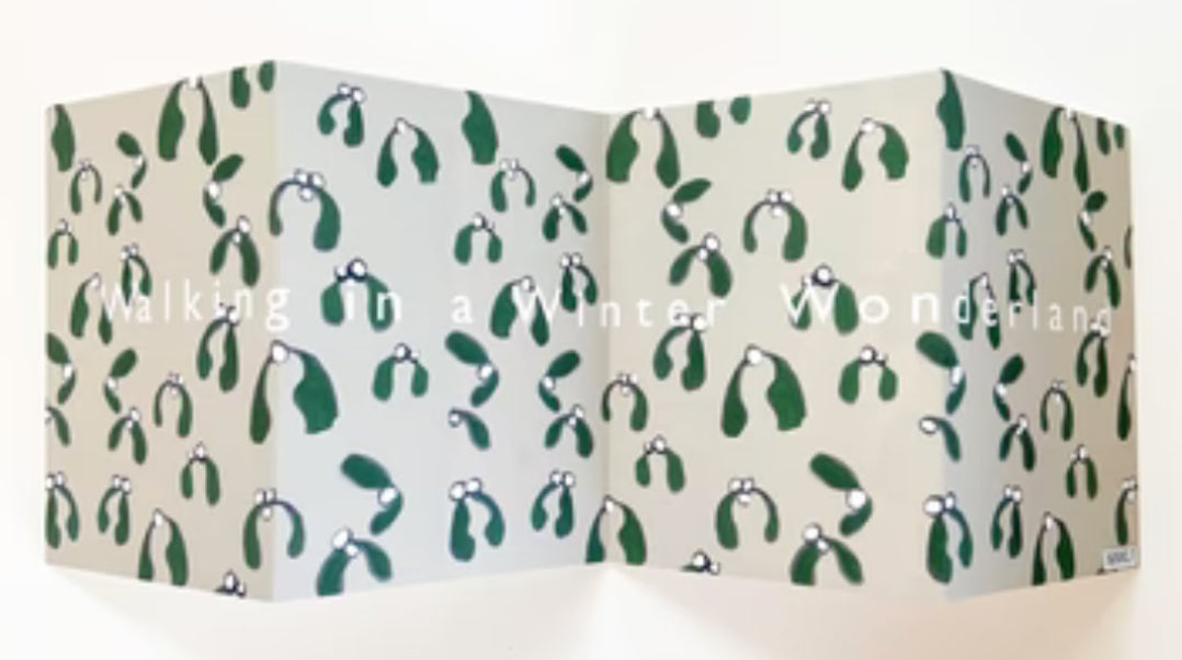 Christmas Concertina Mistletoe