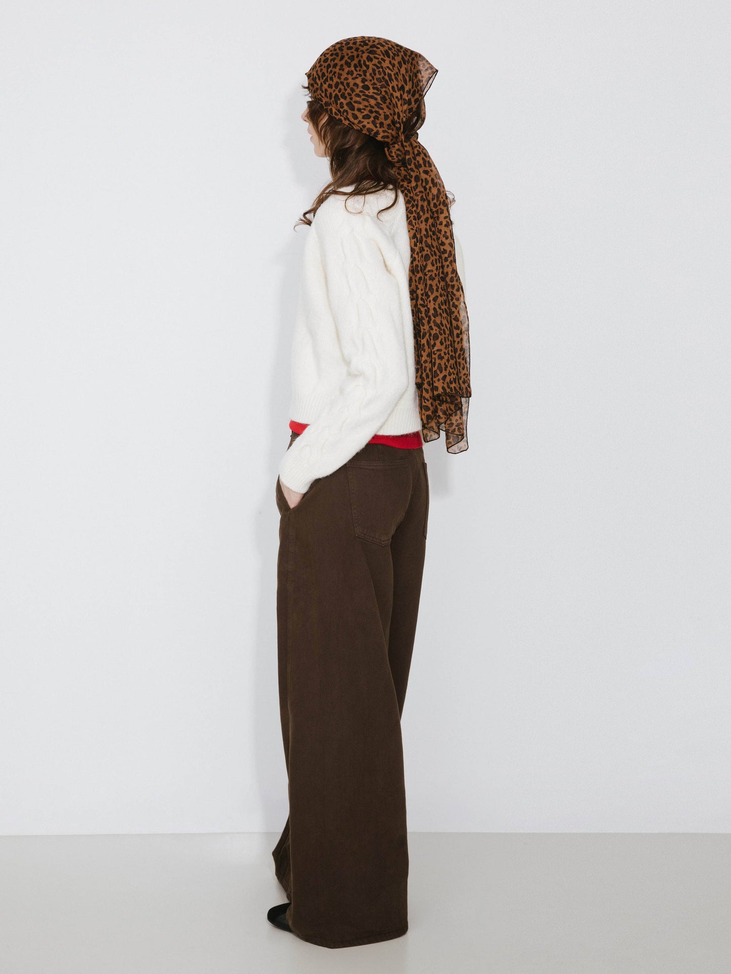 Crew Neck Short Knit Cardigan : DarkRed / UN