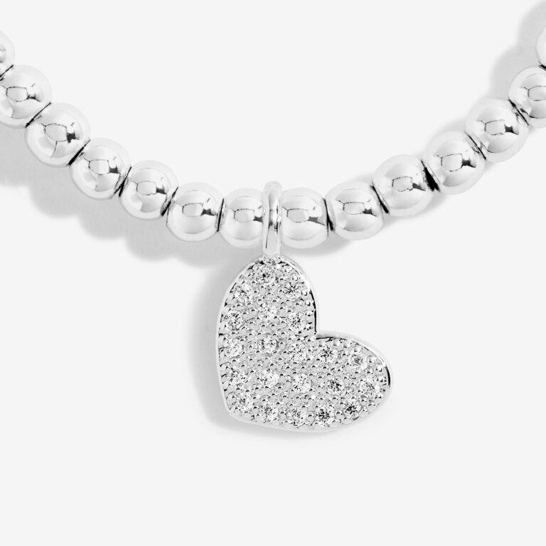 A LITTLE ENCHANTING EIGHTEEN BRACELET