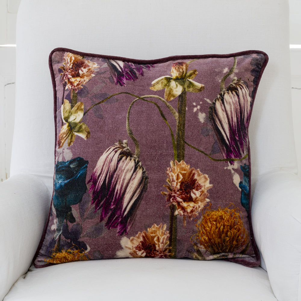 Velvet Cushion Dahlia
