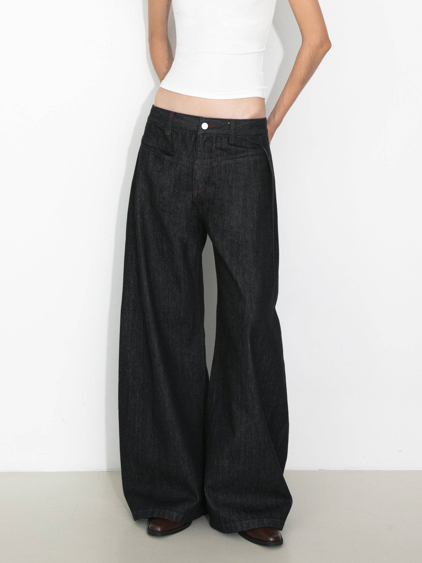 Vintage Curved Wide-Leg Trousers: Navy / M