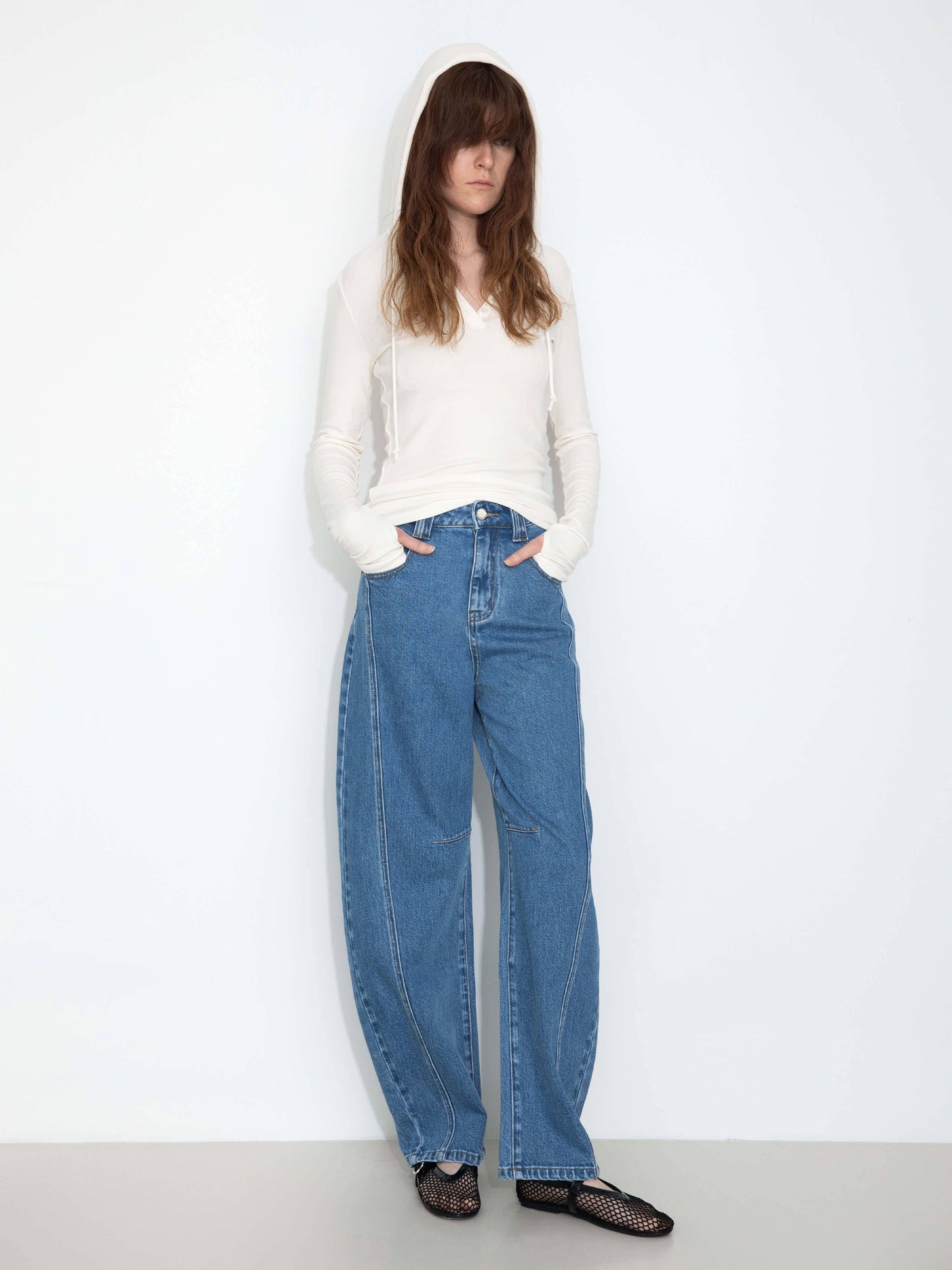 Panelled Loose-Fit Wide-Leg Tapered Jeans: Navy / M