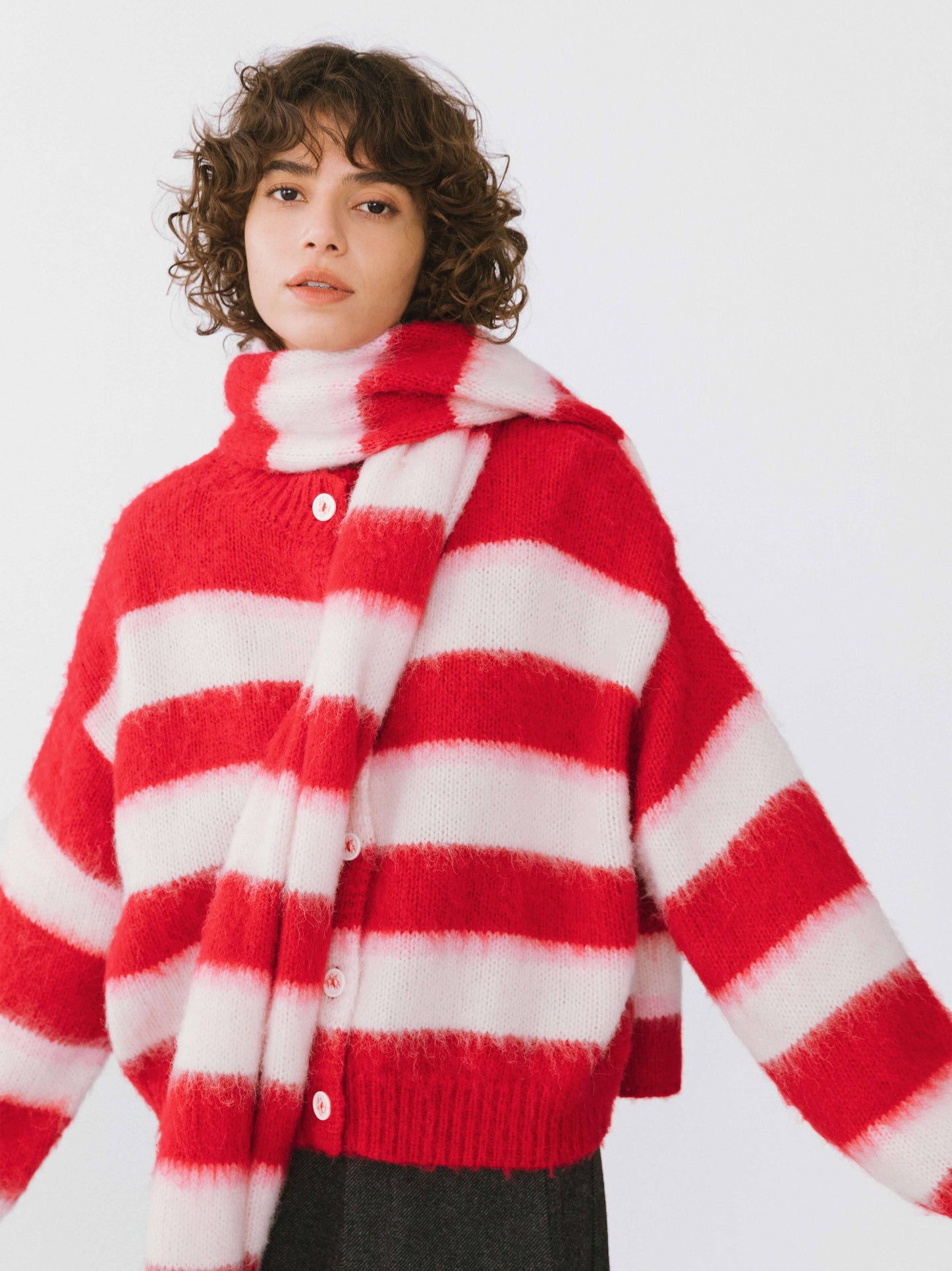 Striped Color Block Wool Knit Cardigan With Scarf: Red stripe / UN