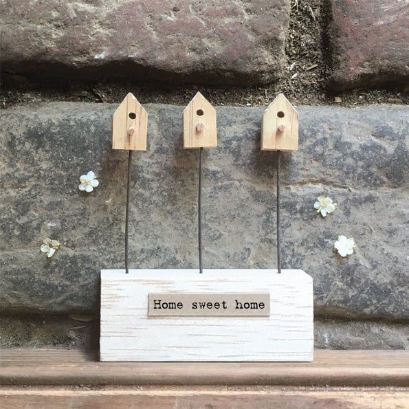 Wood scene-Birdhouses/Home sweet