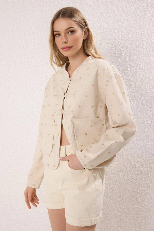 Denim Jacket with Heart Embroidery and Pocket Details: Beige / L