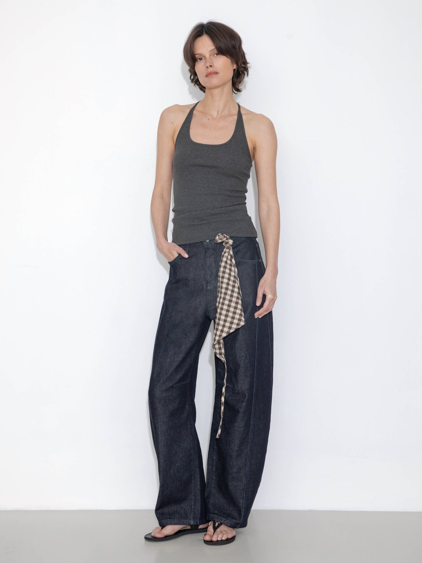 Panelled Loose-Fit Wide-Leg Tapered Jeans: Navy / L