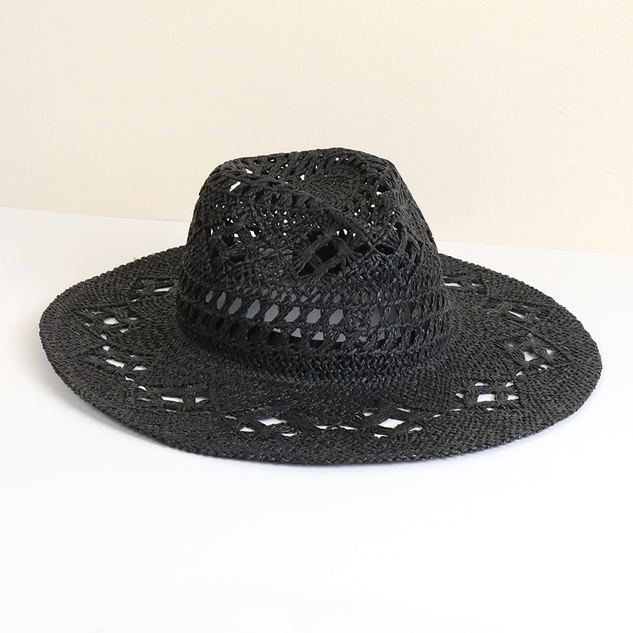 BLACK STRAW WOVEN HAT