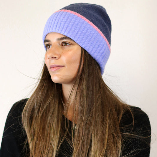Recycled blend blue beanie with contrast edge