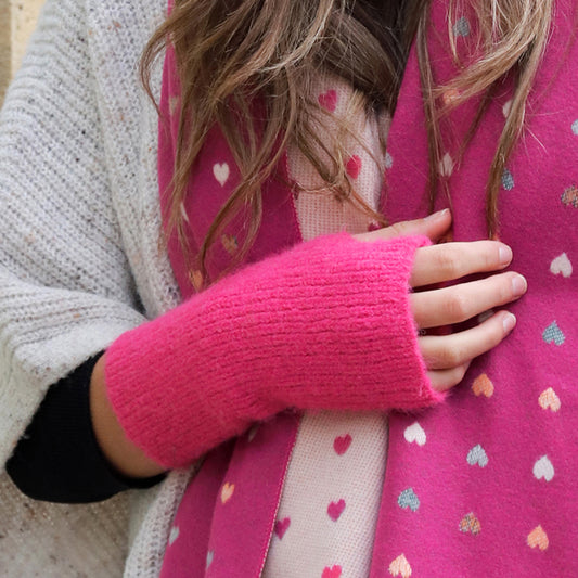 RECYCLED PINK FINGERLESS WRIST WARMERS