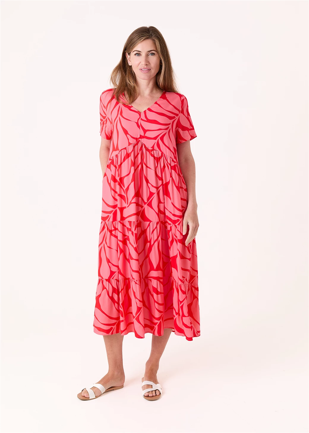 Mega Leaf Short Sleeve Tiered Dress M/L