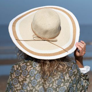 CREAM WIDE BRIM SUN HAT