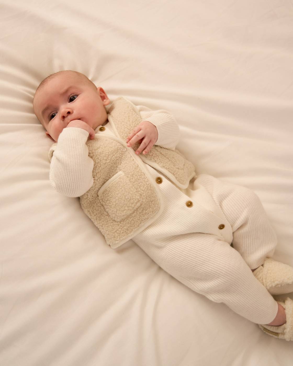 BABY BORG GILET off white 0-6 mnths