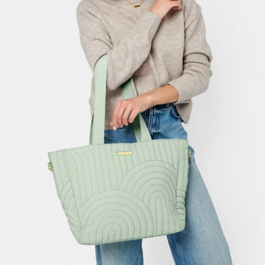 QUILTED TOTE BAG LIGHT SAGE