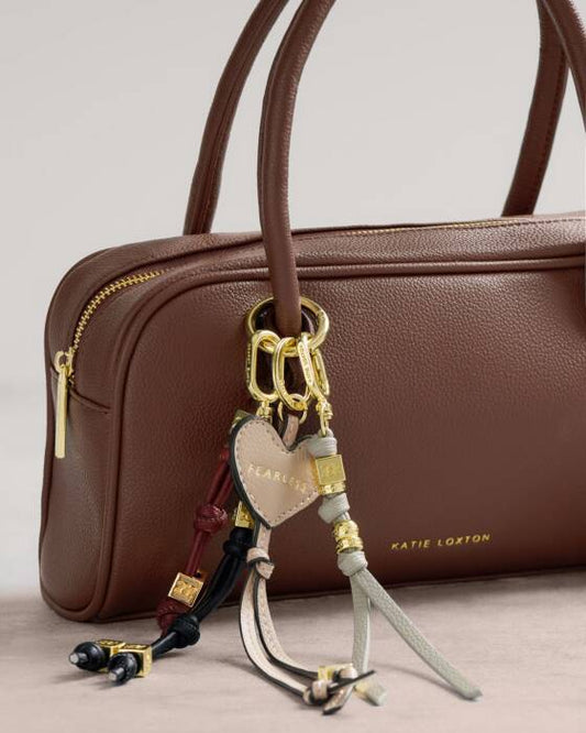 BAG CHARM FEARLESS LATTE