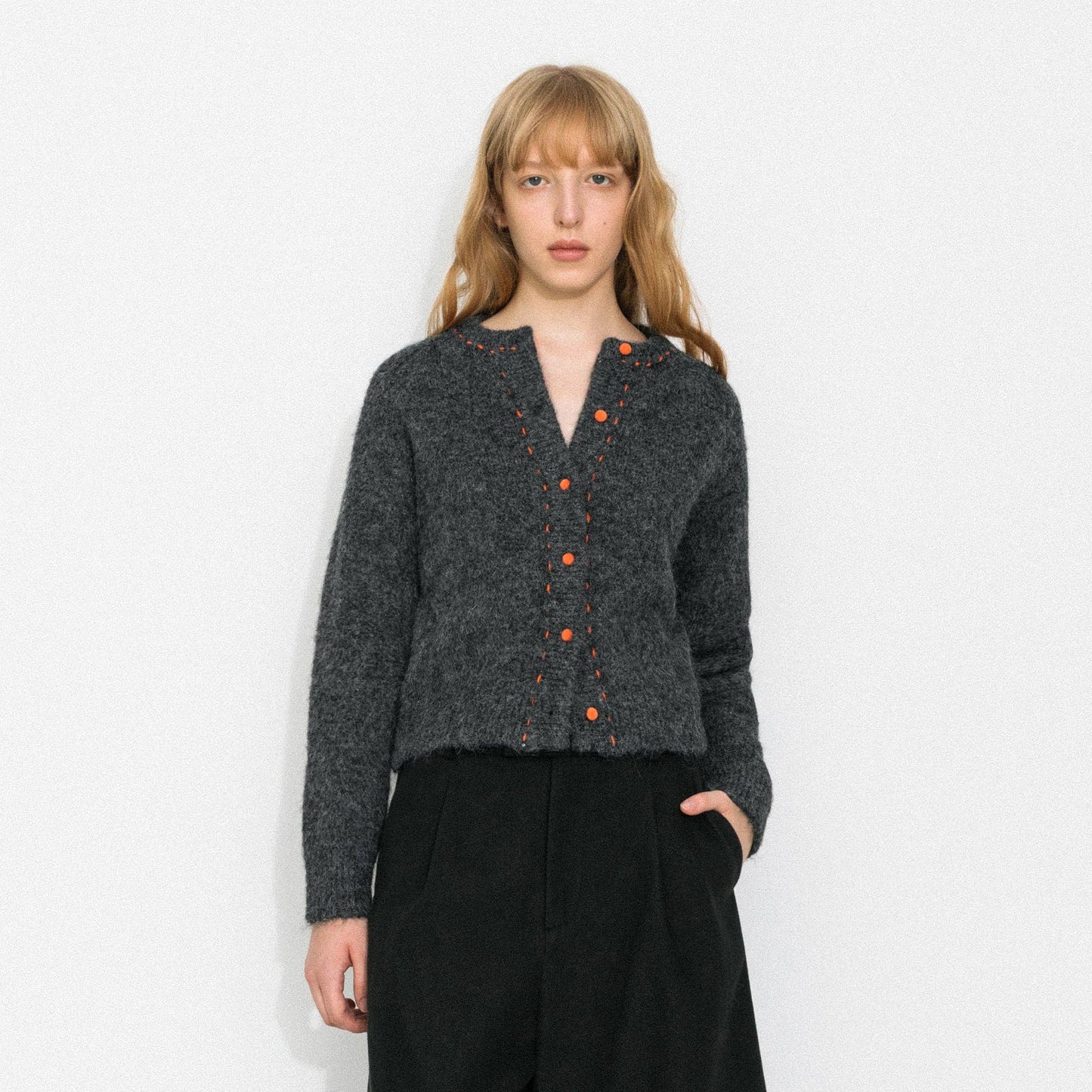 Wool-Blend Contrast Ribbed Cuff Cardigan: Navy / UN