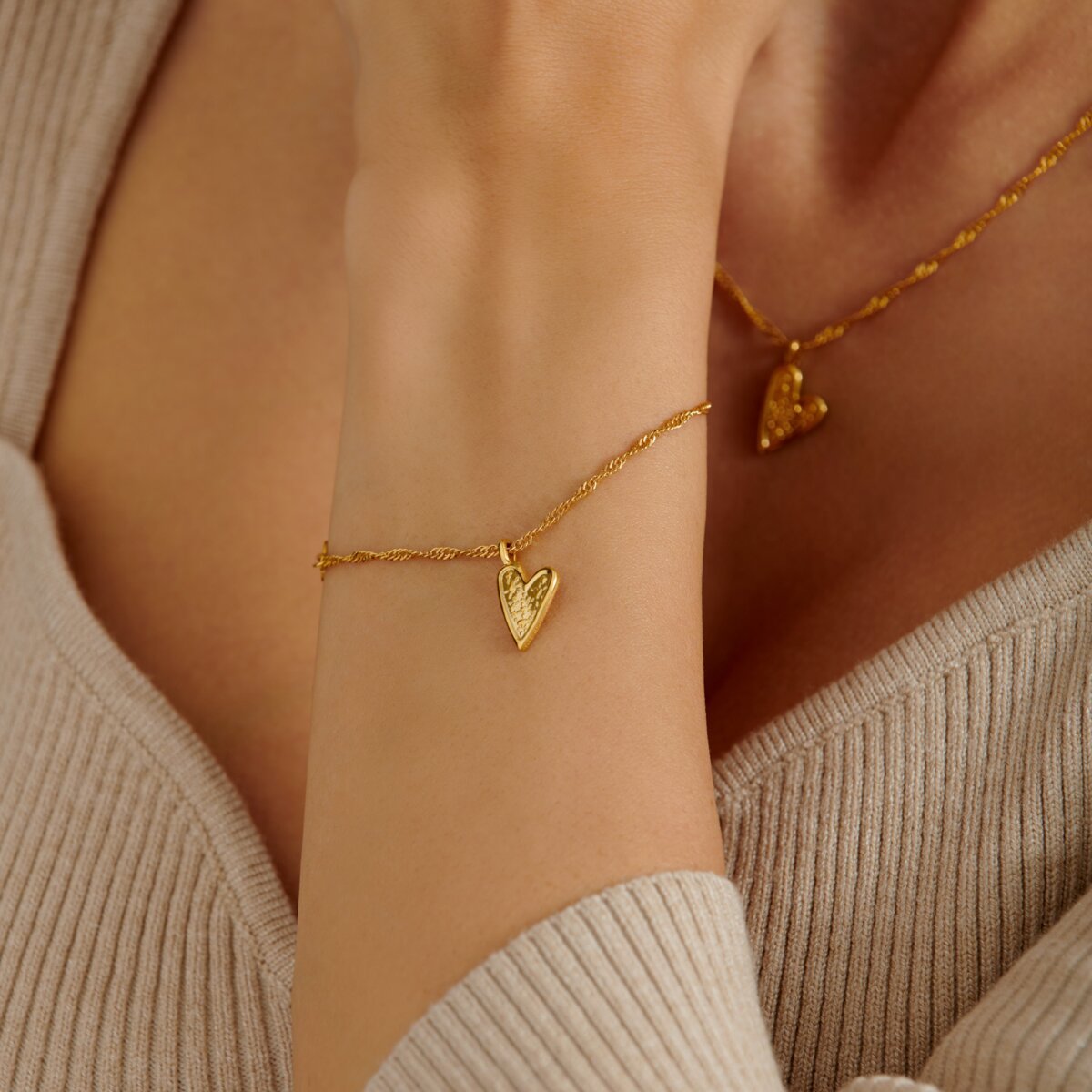 'Friendship' Waterproof Gold Heart Bracelet