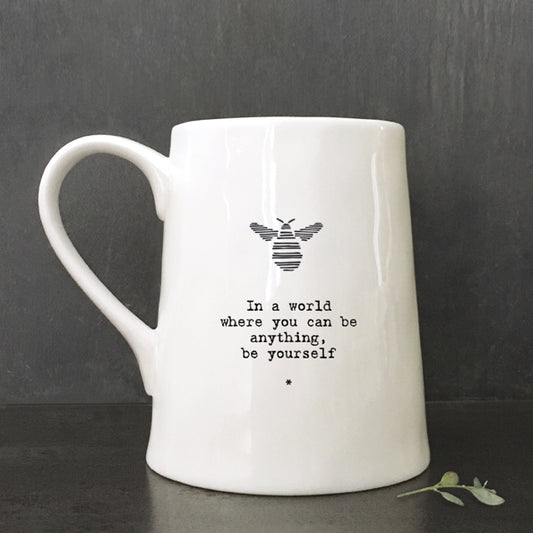 Porcelain mug-Bee / In a world