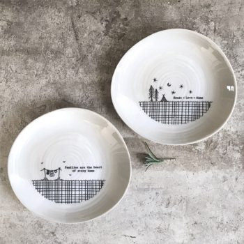 Cross hatch plate - Families are the heart
